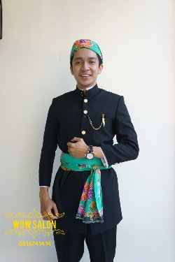 Koleksi Baju Adat Pria